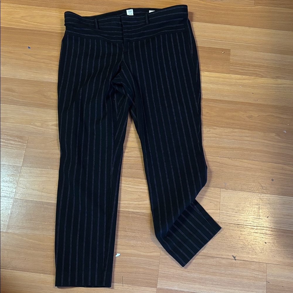 GAP Black Pin Stripe Ankle Skinney Pants Y2K Style Boot Ready Women’s Size 12